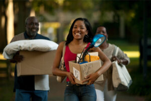 College student moving in day with parents